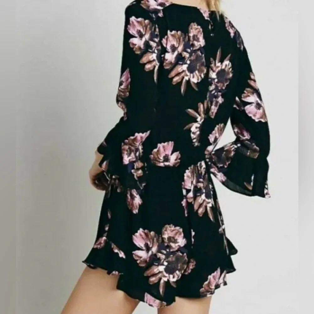 Free People All the Right Ruffles Floral Romper Size Small